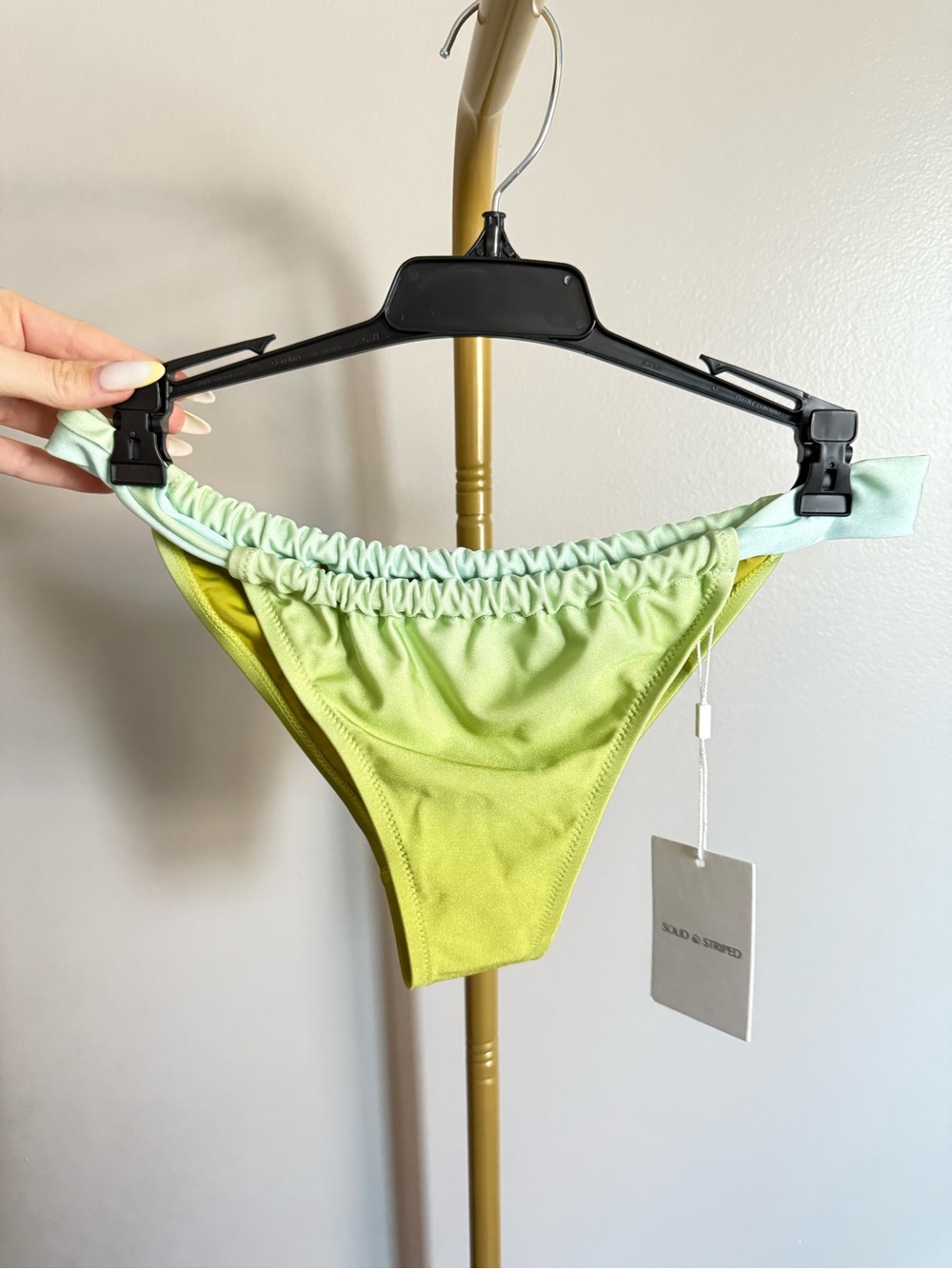 NWT Solid & Striped The Ellery Bikini Bottom – Size M